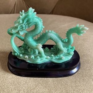 Dragon figurine